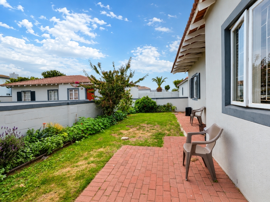 3 Bedroom Property for Sale in Parklands Western Cape